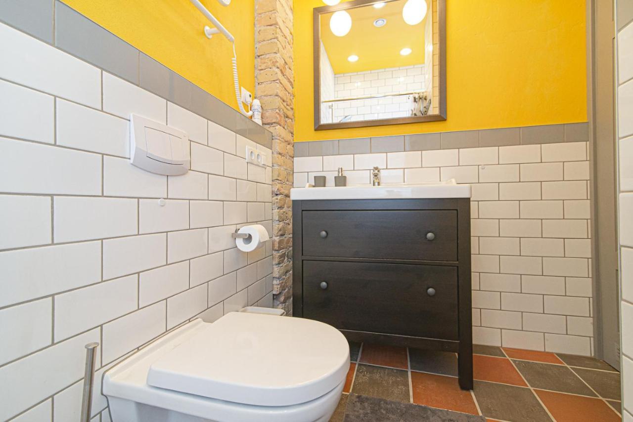 Modern Vilnius Old Town Apartment With Free Parking Kültér fotó